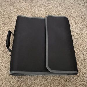 EUC -Binder with files-great condition.  Holds standard size 8.5x11 binder paper